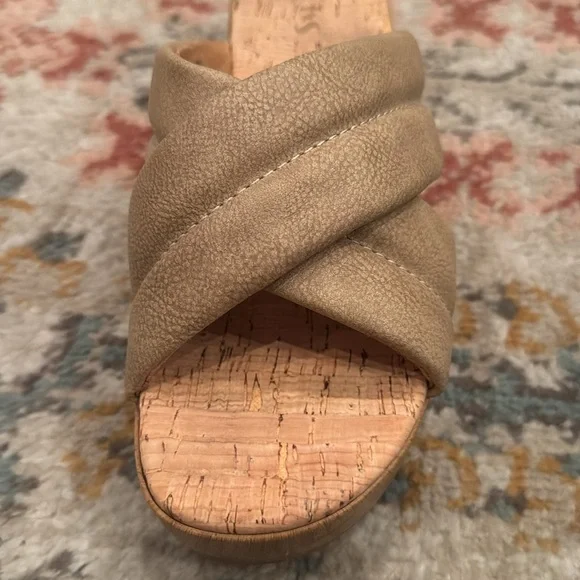 Korks Faithe Platform Sandals with Suede Straps and Cork Sole - Picture 3 of 12